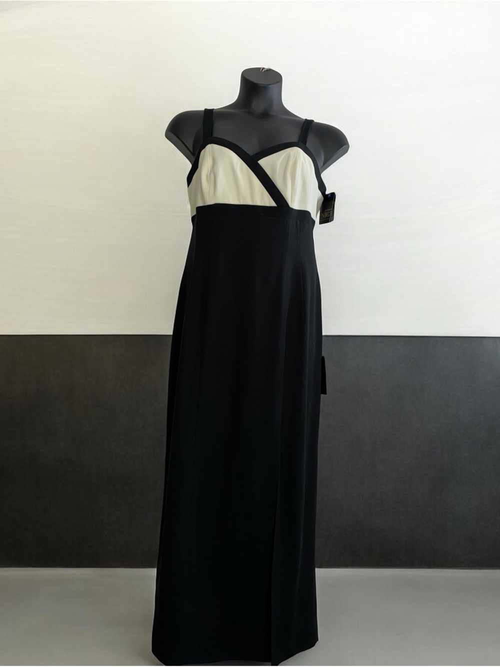 Anne Klein Black and Cream Maxi Dress with Contrast Bodice size 16 New
